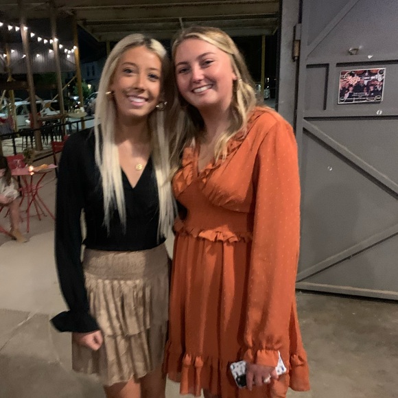 Meet your Posher, Carrington - Picture 1 of 1